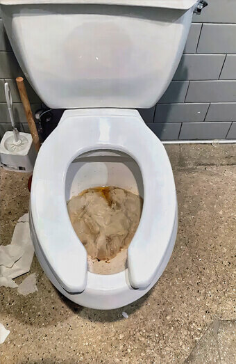 https://blockeddrainsforrestfield.com.au/uploads/2025/07/blocked-toilet-27776.jpg